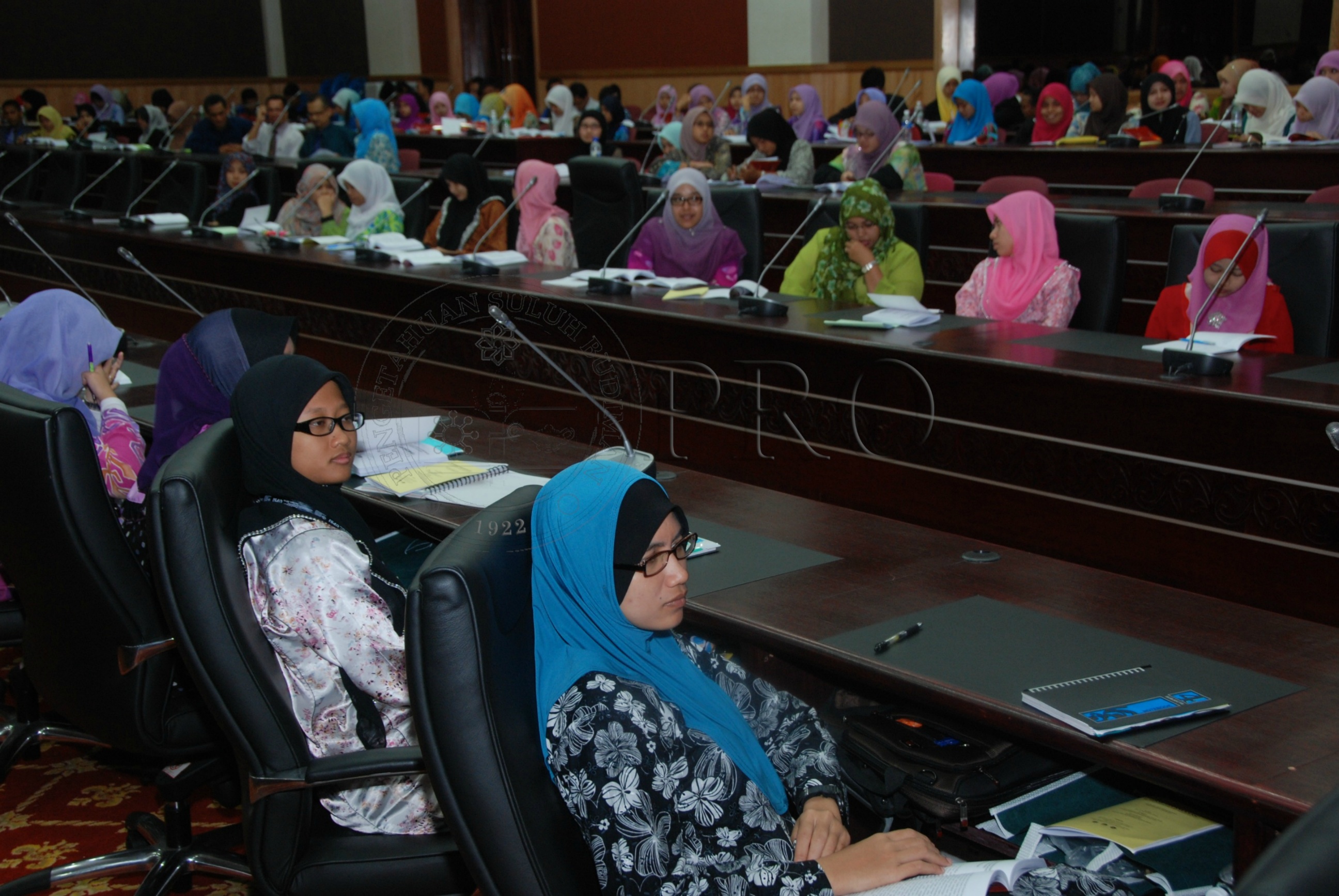 PRO 12 118 sastera DSC 5619